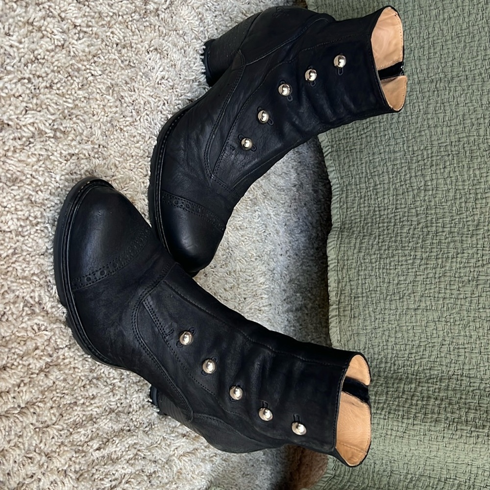 John Fluevog EastEnd Venables black size 10.5